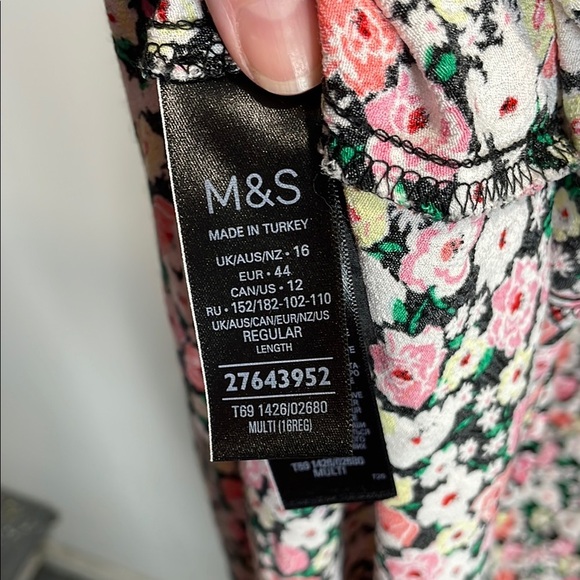 White and Pink Casual Midi Sundress with Crew Neck - Picture 9 of 10